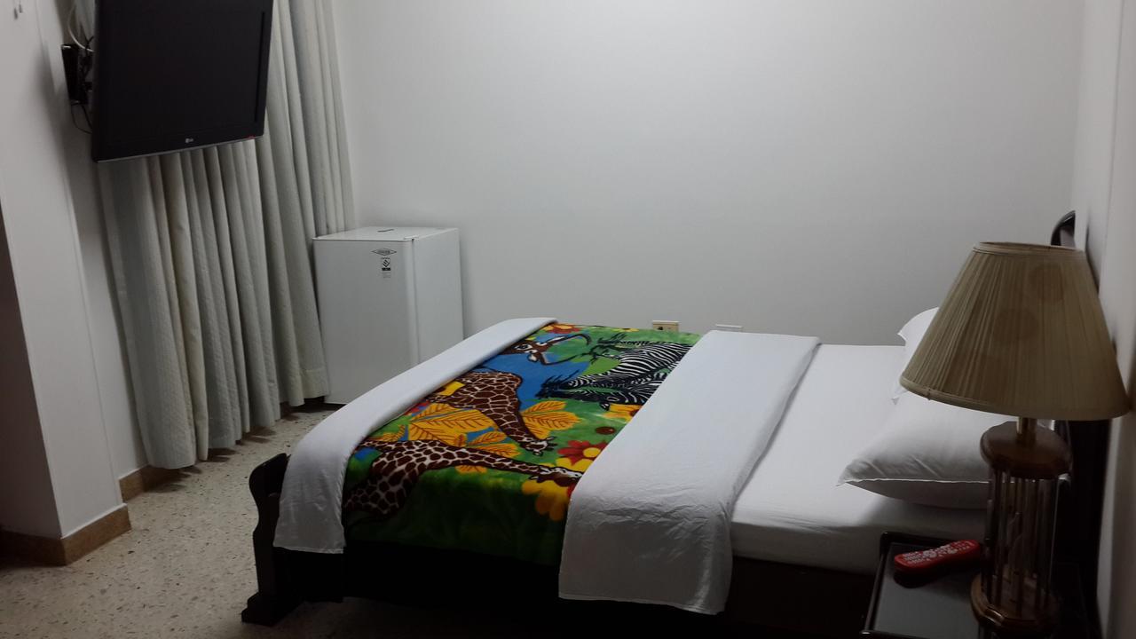 Hotel Ejecutivo Перейра Экстерьер фото