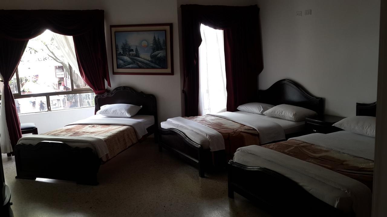 Hotel Ejecutivo Перейра Экстерьер фото