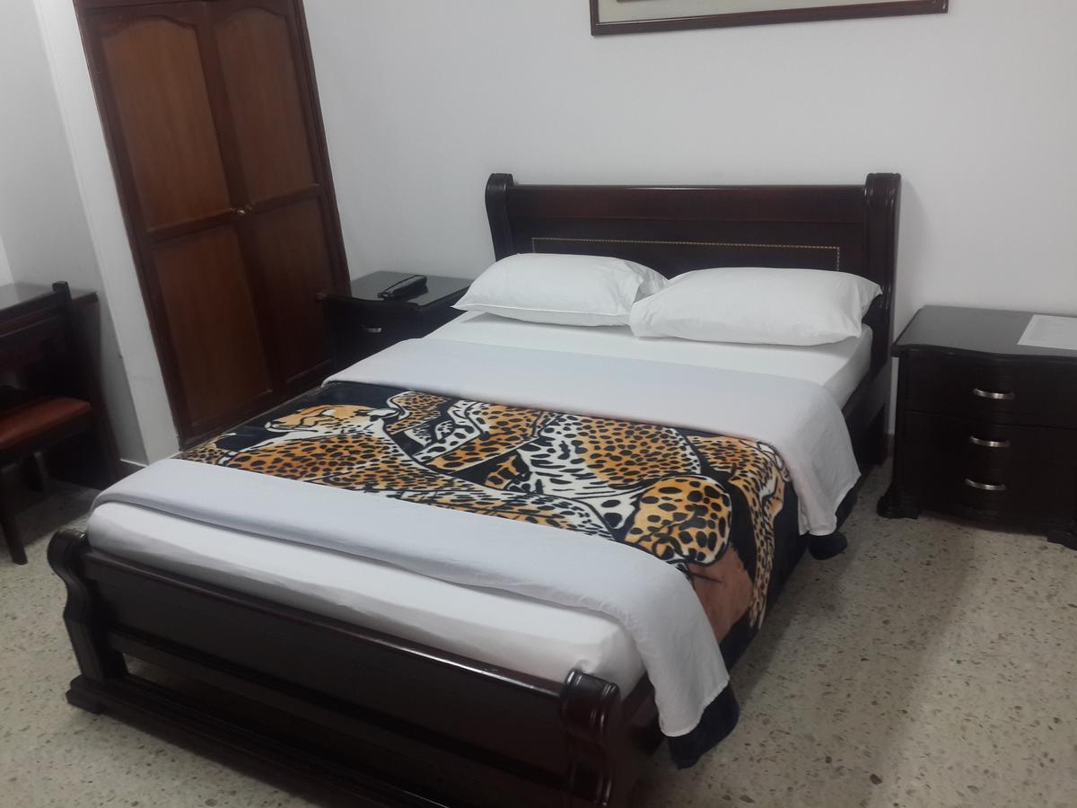 Hotel Ejecutivo Перейра Экстерьер фото
