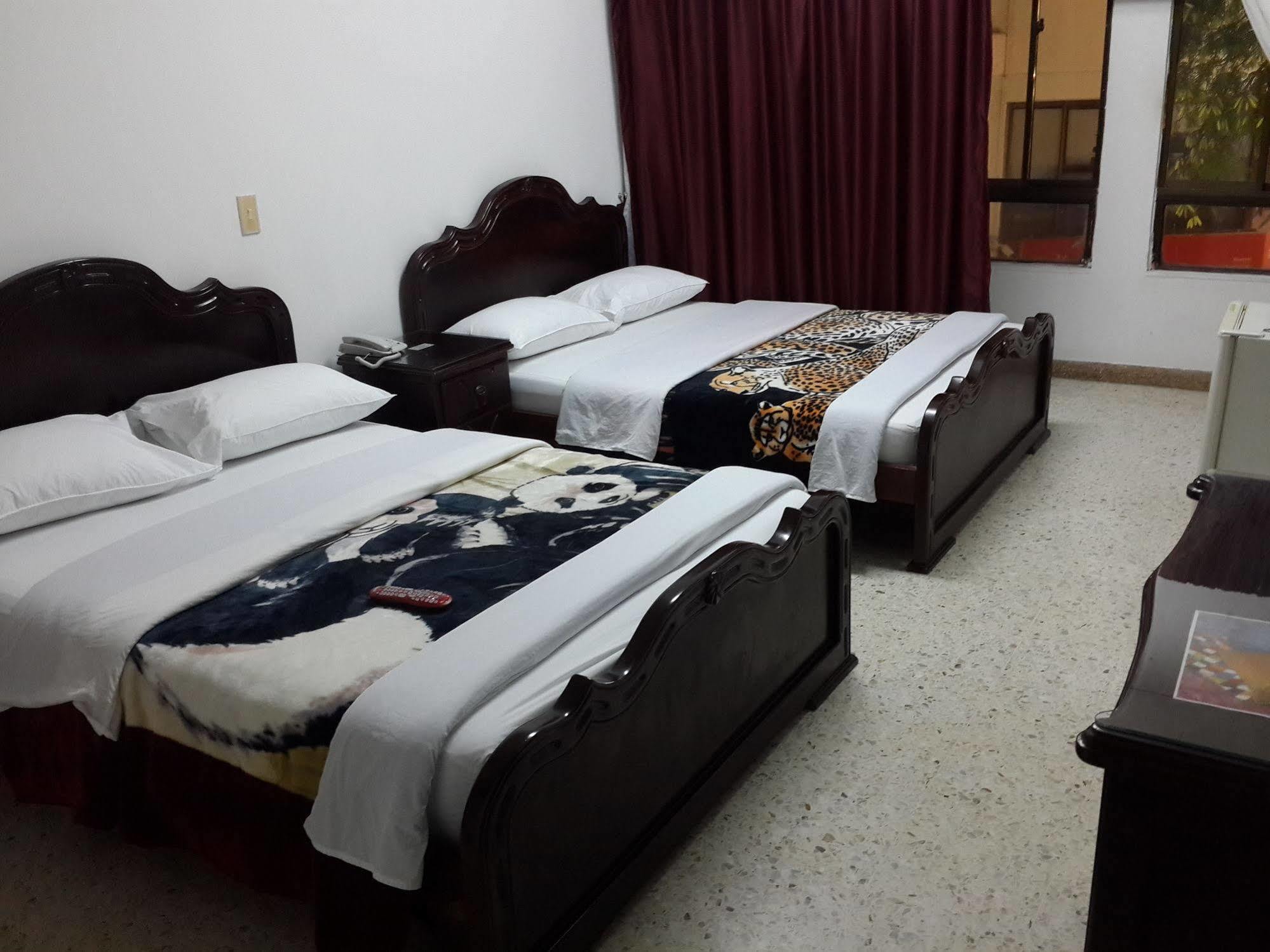 Hotel Ejecutivo Перейра Экстерьер фото