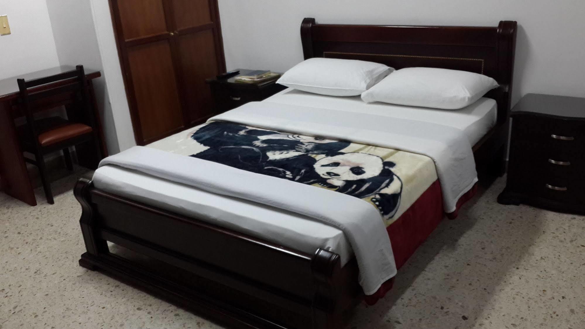 Hotel Ejecutivo Перейра Экстерьер фото