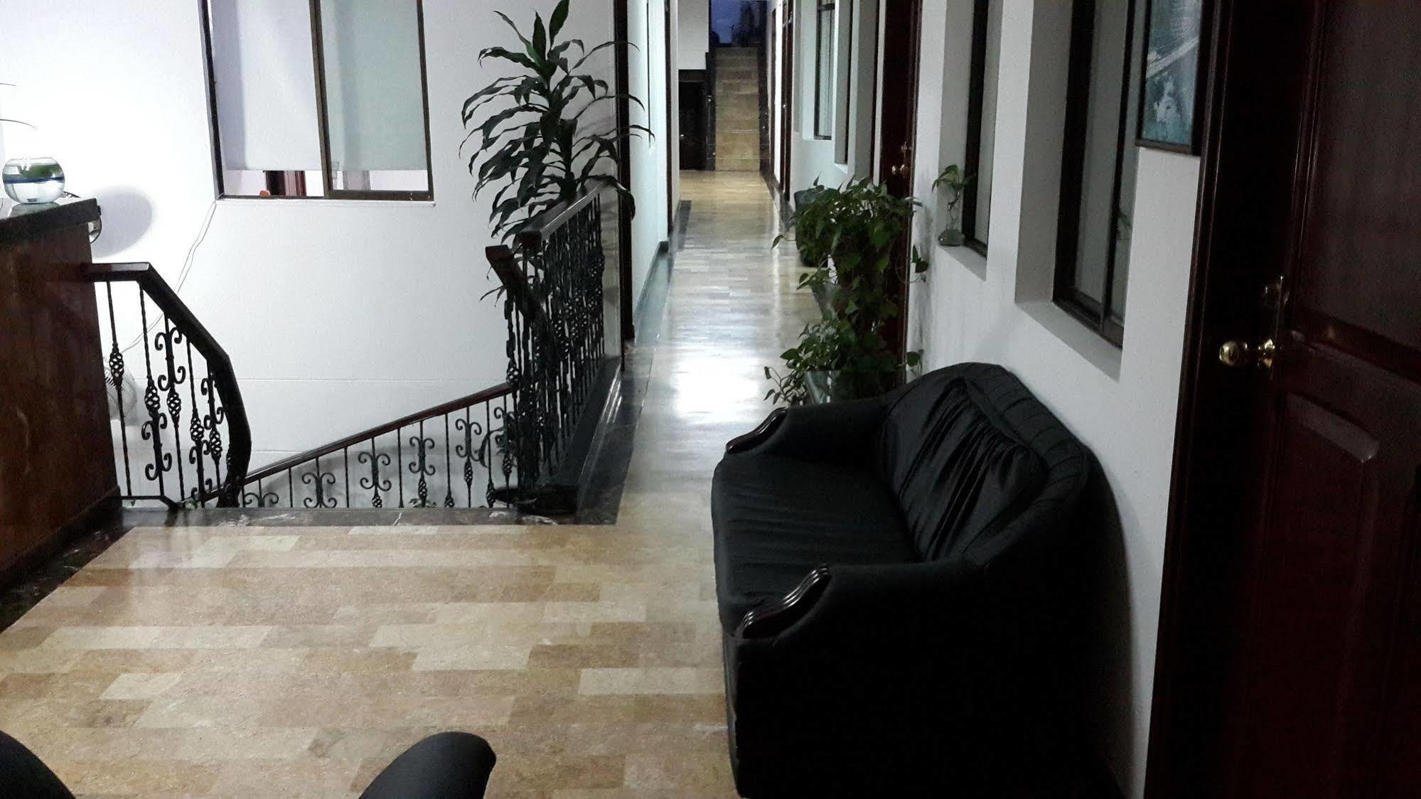 Hotel Ejecutivo Перейра Экстерьер фото